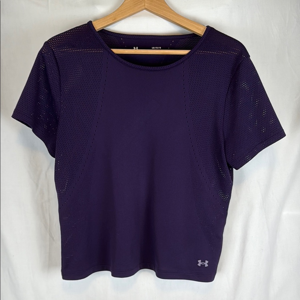 Women's Under Armour Short Sleeved Workout Top Size Lg Ventilation Holes Purple